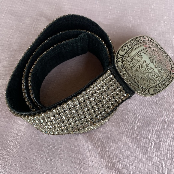 STREETS AHEAD SWAROVSKI CRYSTAL BELT WITH BLACKENED EMBOSSED WESTERN BUCKLE - Picture 7 of 7
